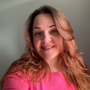 Meet your Posher, Manuela